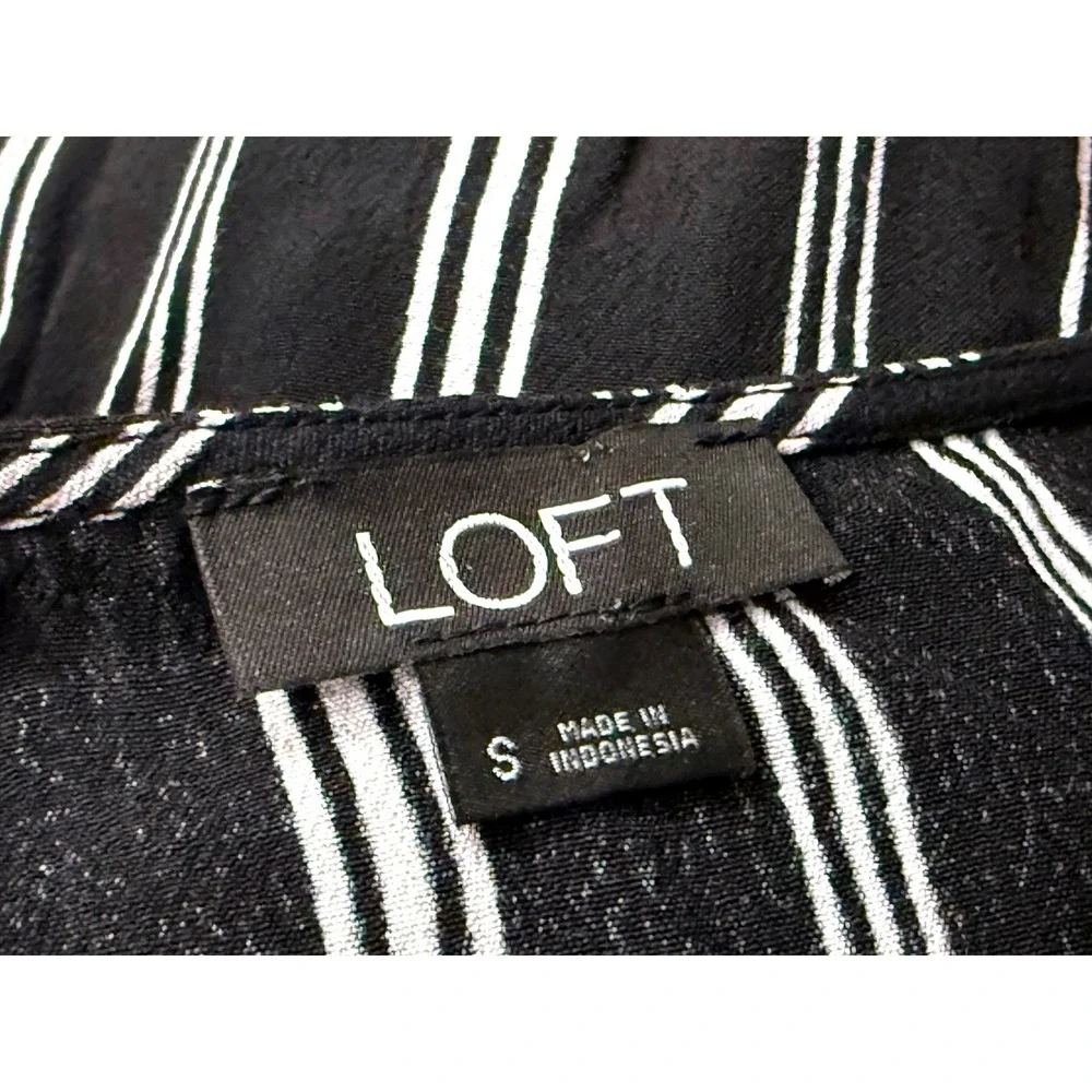 Loft Womens Black White Striped Ruffle Wrap Romper Sleeveless Size S - Picture 8 of 9